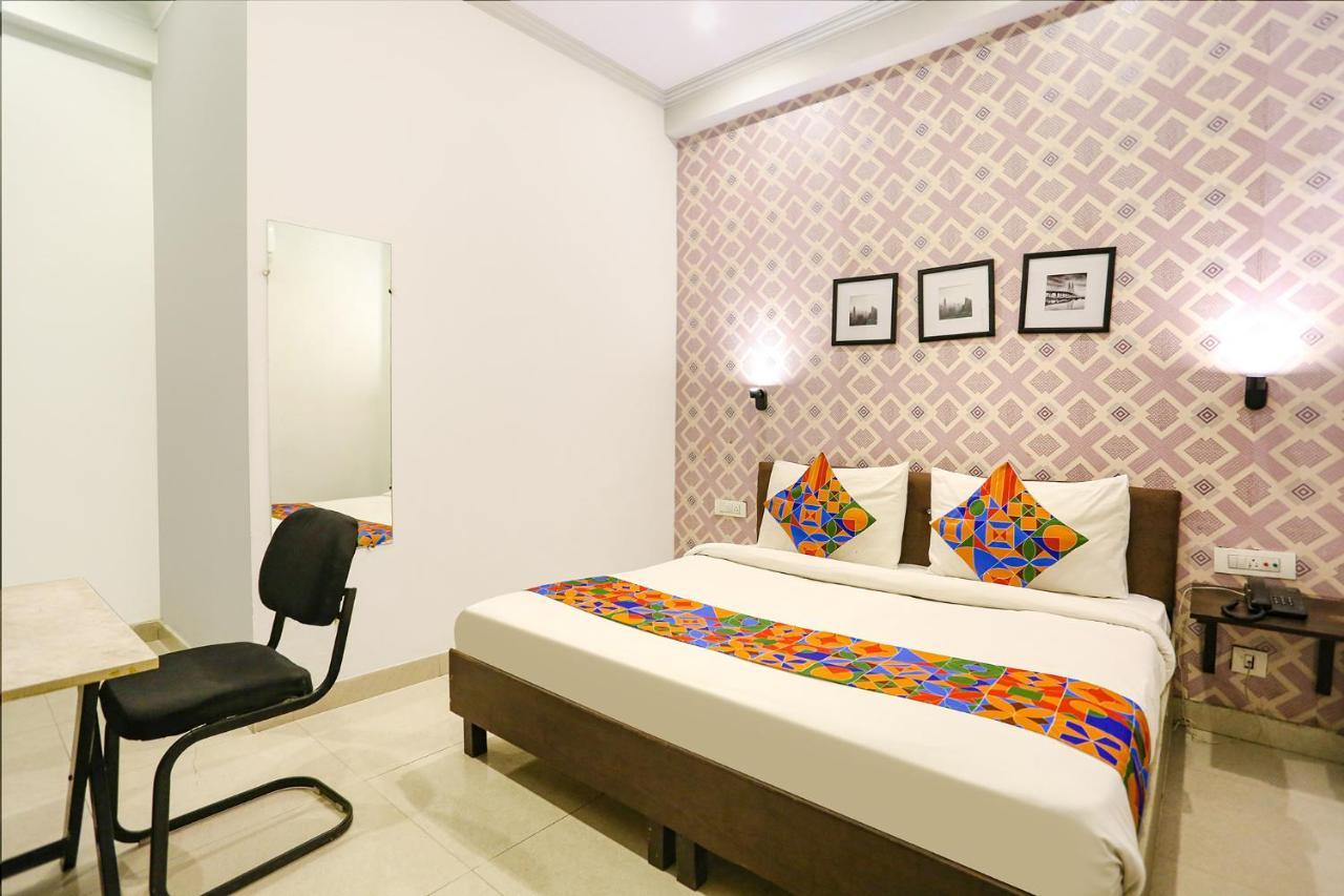 Fabhotel Novel Suites - Nr Yashobhoomi Convention Centre Ню Делхи Екстериор снимка