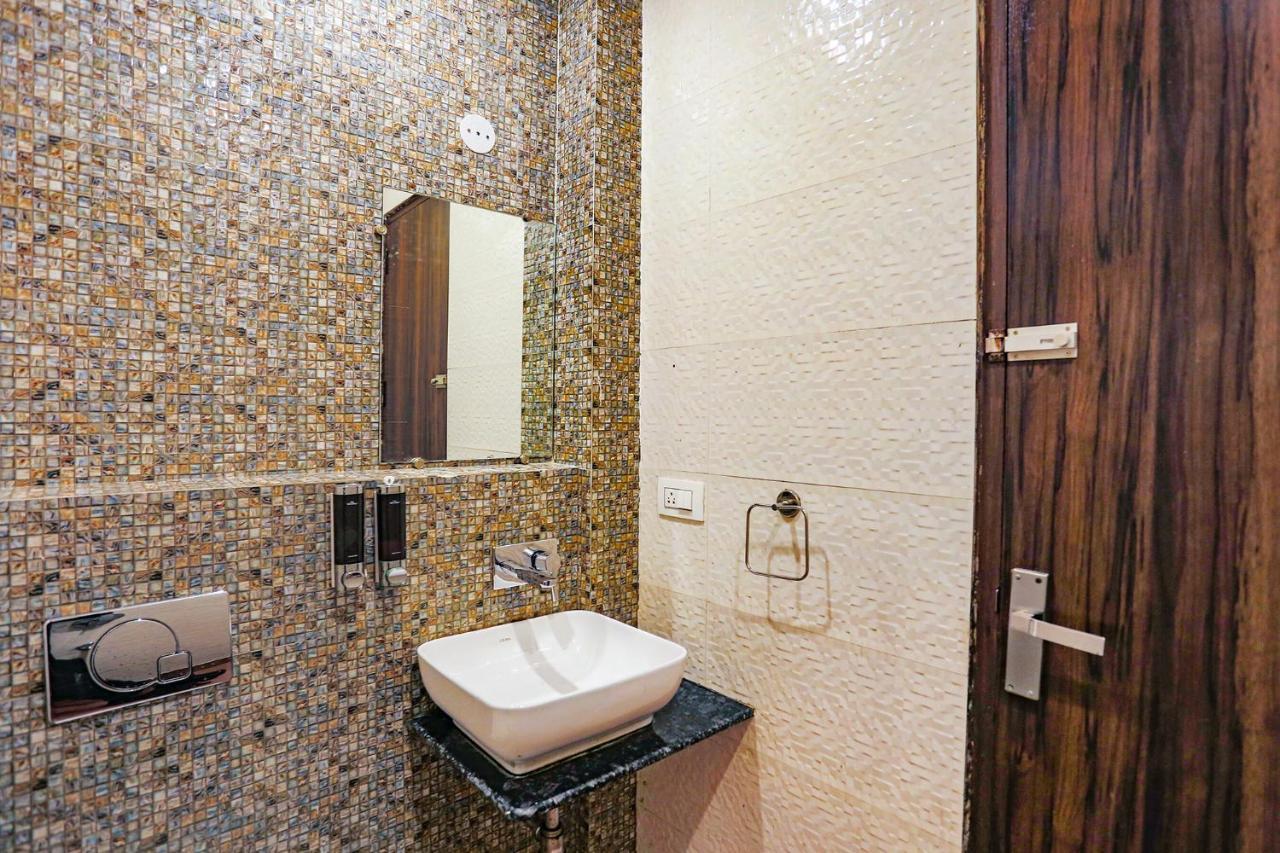 Fabhotel Novel Suites - Nr Yashobhoomi Convention Centre Ню Делхи Екстериор снимка